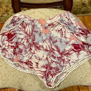 Mudd Juniors Women Lightweight Floral Shorts SZ M
